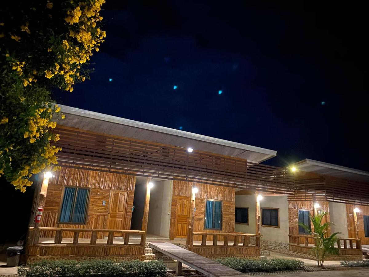 Baan Khue Wieng Resort Mae Sariang Eksteriør bilde