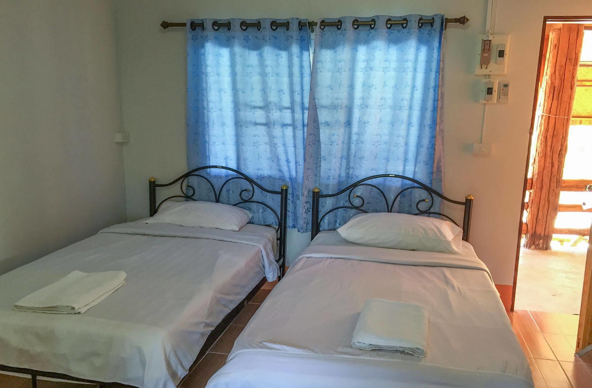 Baan Khue Wieng Resort Mae Sariang Eksteriør bilde