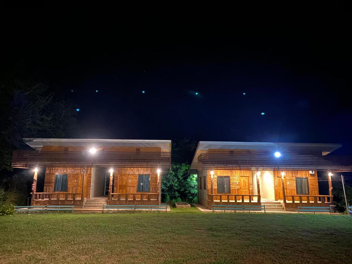 Baan Khue Wieng Resort Mae Sariang Eksteriør bilde